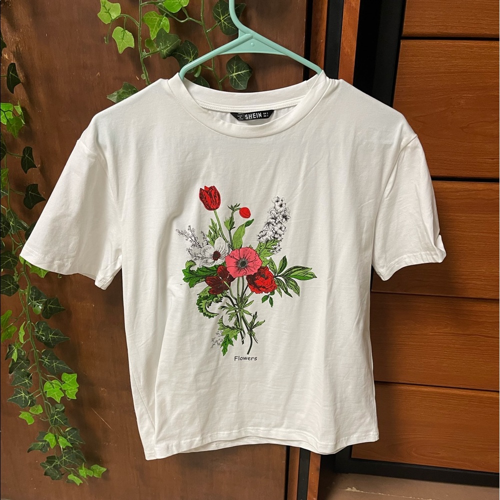 White graphic tee